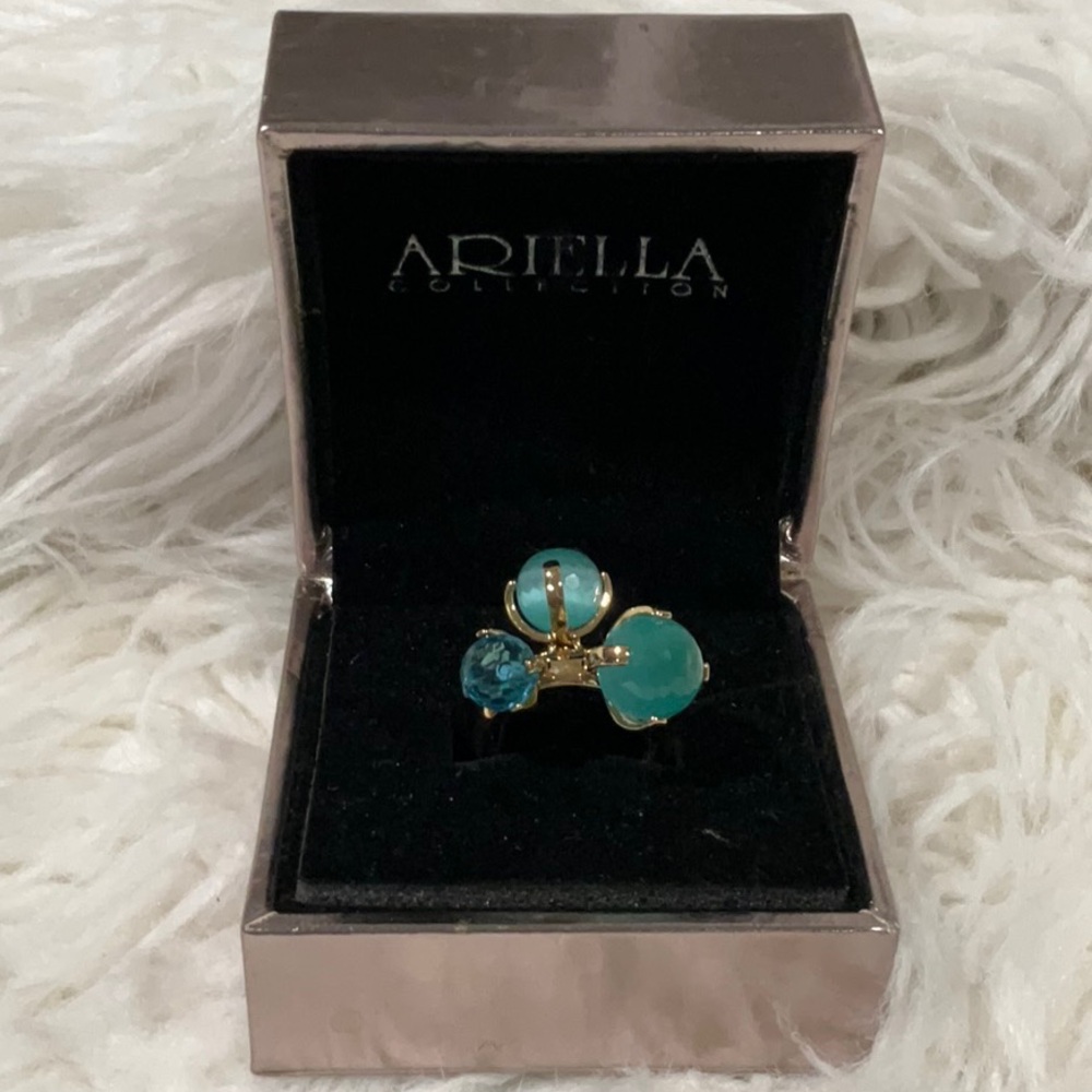 ARIELLA Collection dangling 3 faceted stones goldtone vintage NWT women